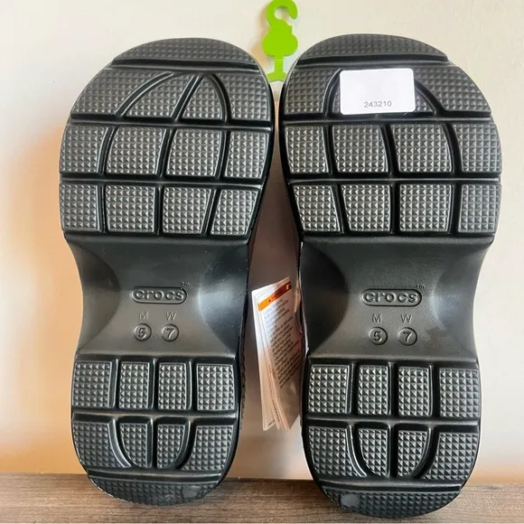 CROCS Stomp HF High Shine Unisex Clog Size 7 or 5 #B1887