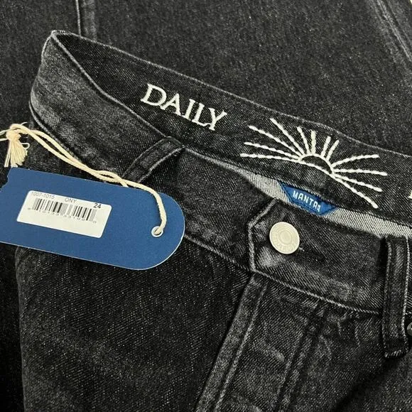 Daily Blue by Adriano Goldschmied Mantra Wide Barrel Jean in Onyx size 24 NWT