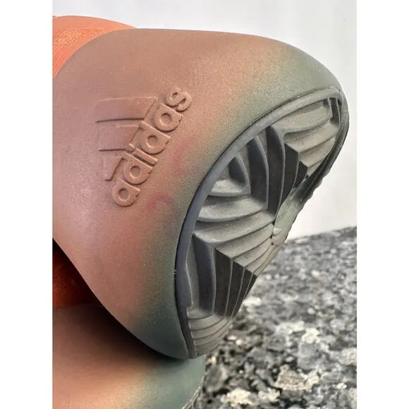 DAMAGED Adidas Yeezy 700 V3 Copper Fade GY4109 Men's Size 9.5