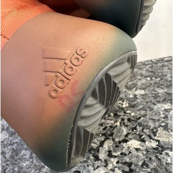 DAMAGED Adidas Yeezy 700 V3 Copper Fade GY4109 Men's Size 9.5