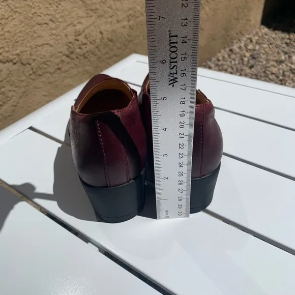 Dansko Camdyn wine color leather shoes size 5.5-6 European 36)
