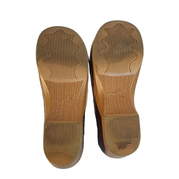 Dansko Leather Beige Lasercut Rose Detailed Cut Out Slip On Glog Sandal Shoes 41