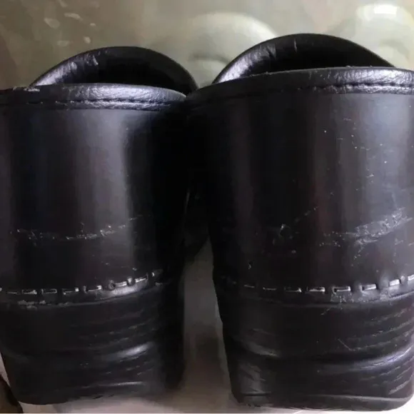 Dansko Women’s Jet Black Professional Clogs Shoes Size 41 Size 10.5-11