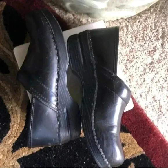 Dansko Women’s Jet Black Professional Clogs Shoes Size 41 Size 10.5-11