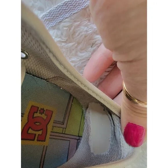 DC Shoes Bob's Burgers Manual X Size 7 Men's White Sneakers Skate Shoes