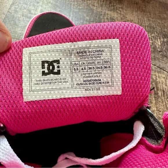 DC Shoes Cure Hi Top Youth Sneakers 5.5Y Black Blue Pink Leather Skate Shoes
