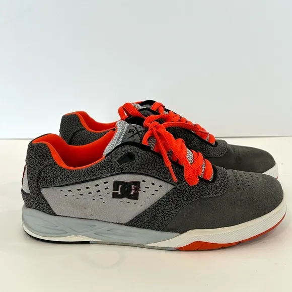 DC ~Shoes Men's Stag Low Top Leather Skate Shoes