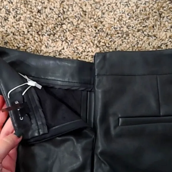 🌷DEAL 🌷Comme usa Faux Leather Shorts for Summer sz M