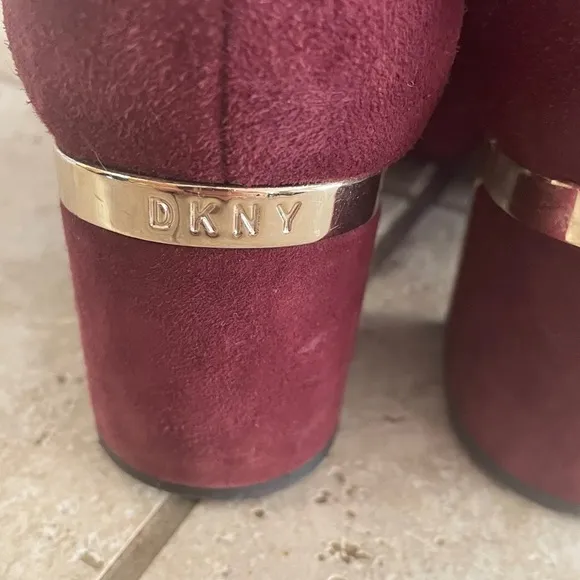 DKNY women’s PURPLE/BURGUNDY SOFT LEATHER BOOTS SZ 9