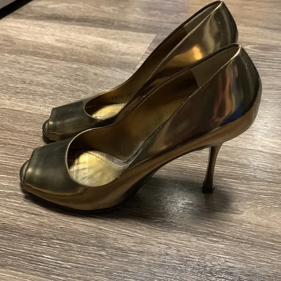 Dolce &amp; Gabbana Good Leather Peep Toe high heels