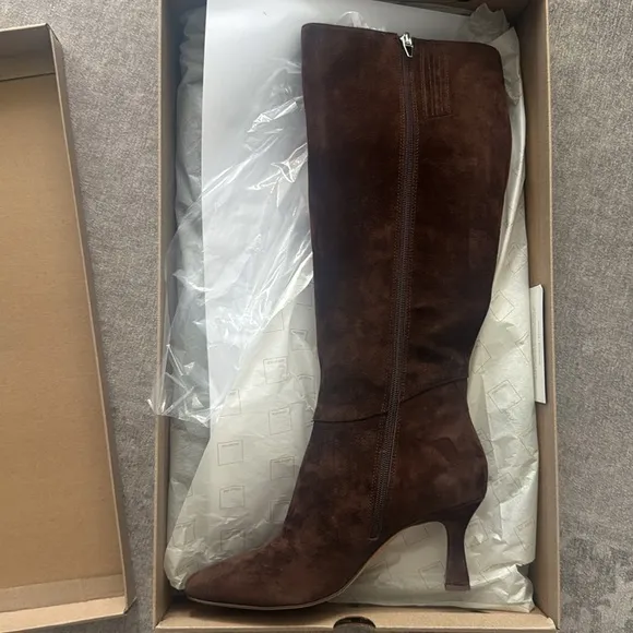 DOLCE VITA | Gyra Knee-high Boot - Dark Brown Suede | Size: 9