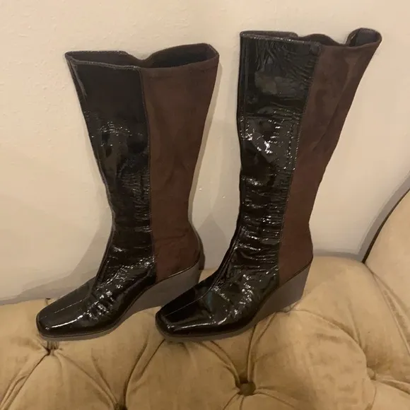 Donald J pliner brown suede and patent leather wedge boots size 7.5