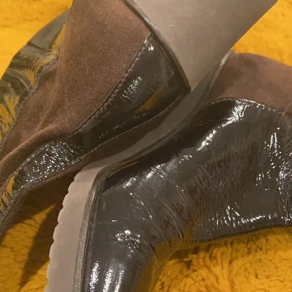 Donald J pliner brown suede and patent leather wedge boots size 7.5