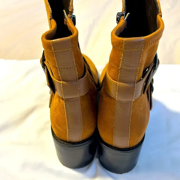 Donald Pliner Suede Darby Boots 9.5