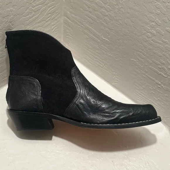 DownEast Dressy Western Cowboy Boots in Suede and Leather size 9 NEW