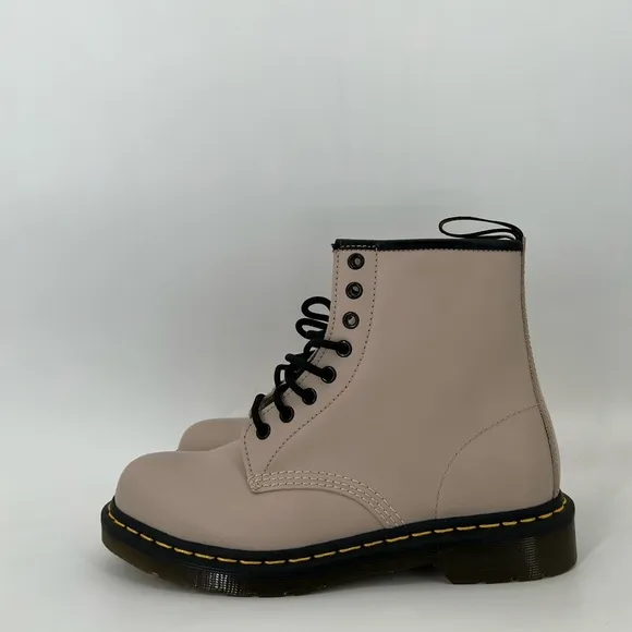 Dr. Marten 1460 Smooth Leather Boots In Vintage Taupe