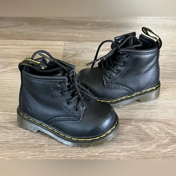 Dr. Marten baby 1460 black boots size 4