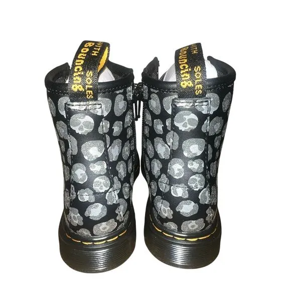 Dr. Martens 1460 Loud Leopard black Lace Up Boots Girls size 11. NEW Doc marten