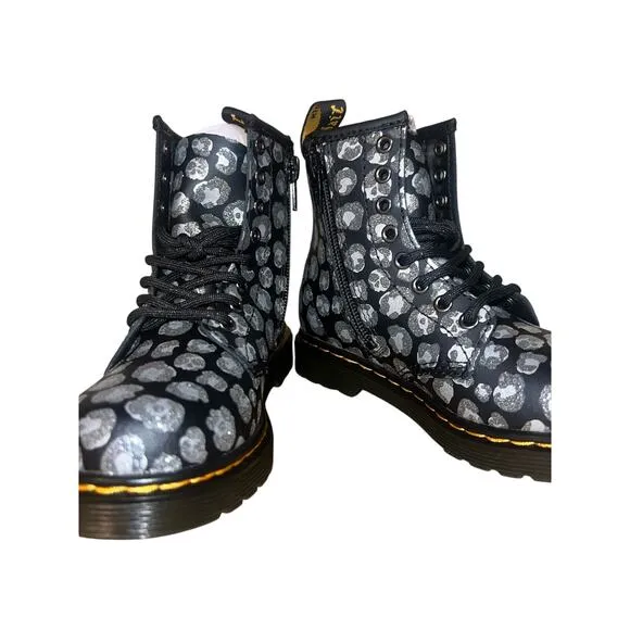Dr. Martens 1460 Loud Leopard black Lace Up Boots Girls size 11. NEW Doc marten