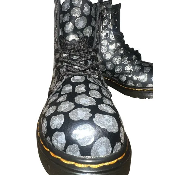 Dr. Martens 1460 Loud Leopard black Lace Up Boots Girls size 11. NEW Doc marten