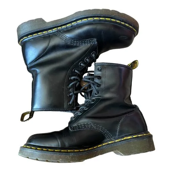 DR MARTENS 1460 Smooth Leather Lace Up Boots Black Ladies size 6