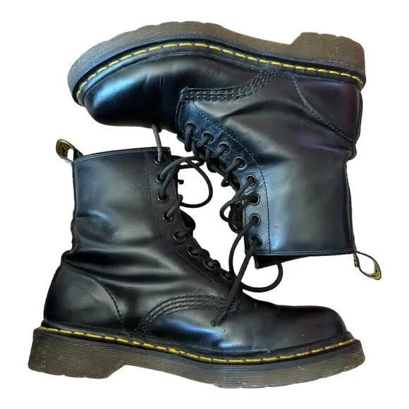 DR MARTENS 1460 Smooth Leather Lace Up Boots Black Ladies size 6