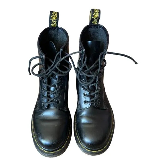 DR MARTENS 1460 Smooth Leather Lace Up Boots Black Ladies size 6