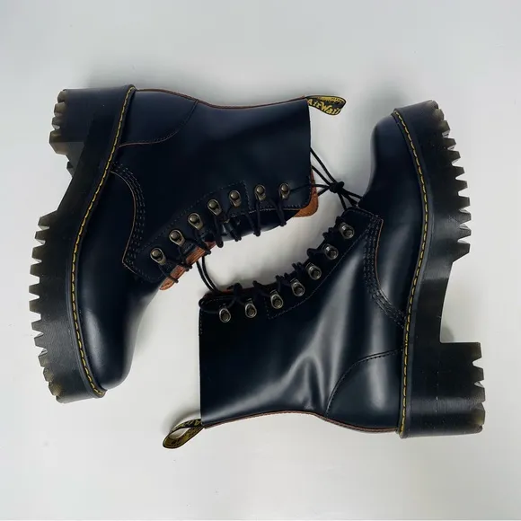 Dr. Martens Black Ankle Boots with Chunky Sole. Size 10. NWOB