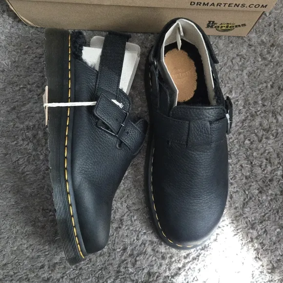 Dr. Martens Black Leather Jorge II Men Shoes Warmair with Faux Fur 012025