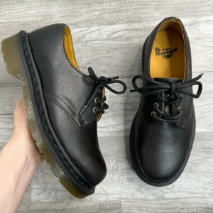 Dr. Martens Black Oxford Lace Up Shoes Black Leather Women’s 5