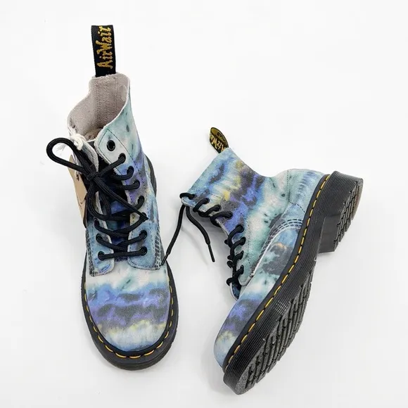 Dr Martens Free People 1460 Pascal Tumbled Summer Tie Dye Boots Blue size 6 37