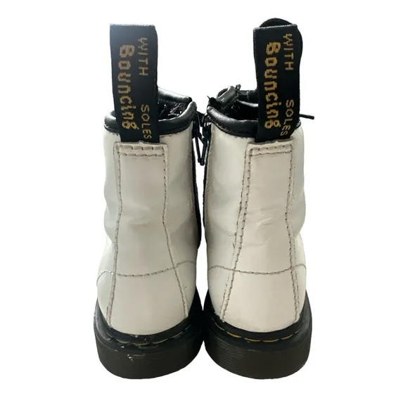 Dr. Martens Kid 1460J White combat classic boots size US11 zipper closure