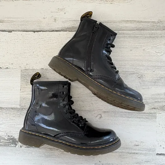 Dr. Martens Kids Size 2 Classic Style 1460 Patent Leather Combat Style Boots