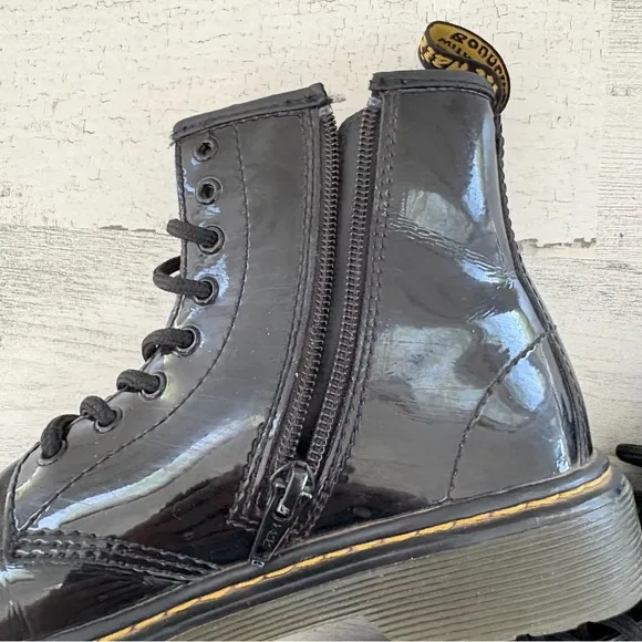 Dr. Martens Kids Size 2 Classic Style 1460 Patent Leather Combat Style Boots