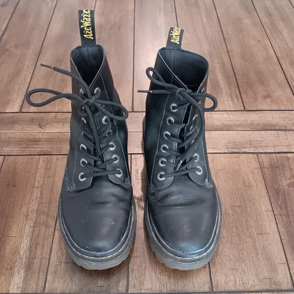 Dr Martens Luana Air Wair Black Leather Boots Womens Size 6 US Vintage