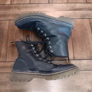 Dr Martens Luana Air Wair Black Leather Boots Womens Size 6 US Vintage