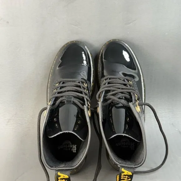 Dr. Martens Zavala Boot shoes  Women's size 6