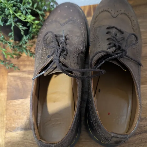 Dr Martin 3989 Yellow Stitch brown nubuck Leather Brogue Shoes size 10
