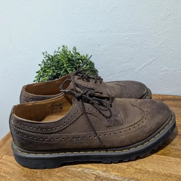 Dr Martin 3989 Yellow Stitch brown nubuck Leather Brogue Shoes size 10