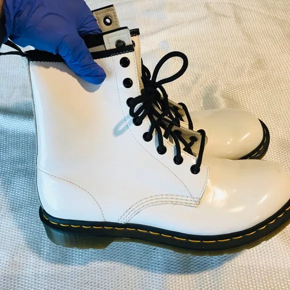 Dr.martens women White Leather Lace-Up Boots