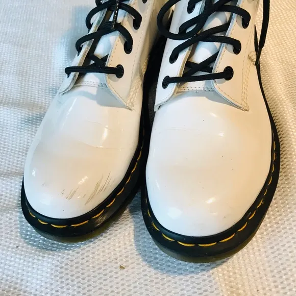 Dr.martens women White Leather Lace-Up Boots