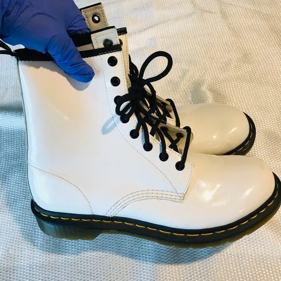 Dr.martens women White Leather Lace-Up Boots