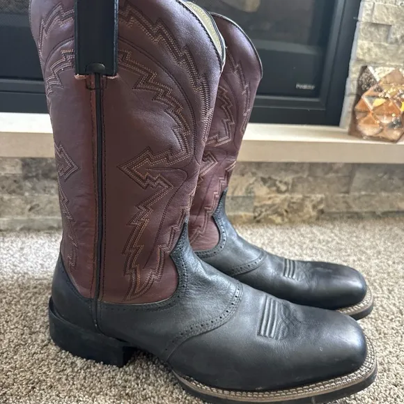 Durango Men's Size 12 EE Black and Brown Weatern Cowboy Boots