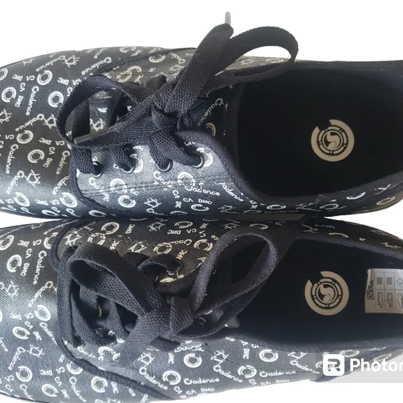 DVS Shoes. Cadence. Black and White. Size 12. Skate Boarding Shoes.