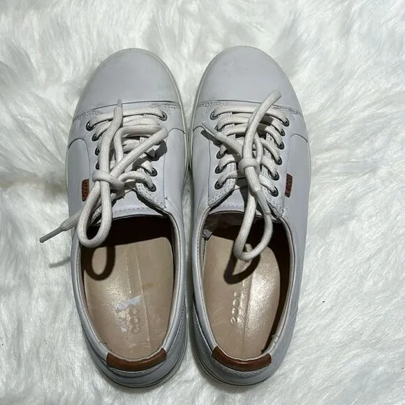 ECCO Womens White Leather Golf shoes Size 9.  B72