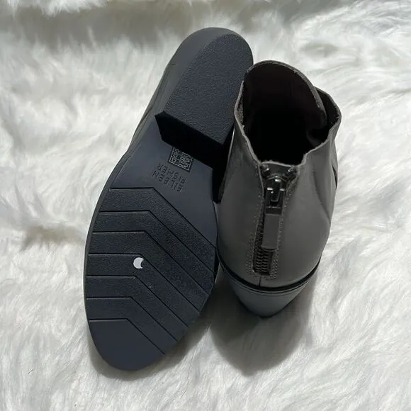 Eileen Fisher Cosmos Bootie Size 10M.  B71