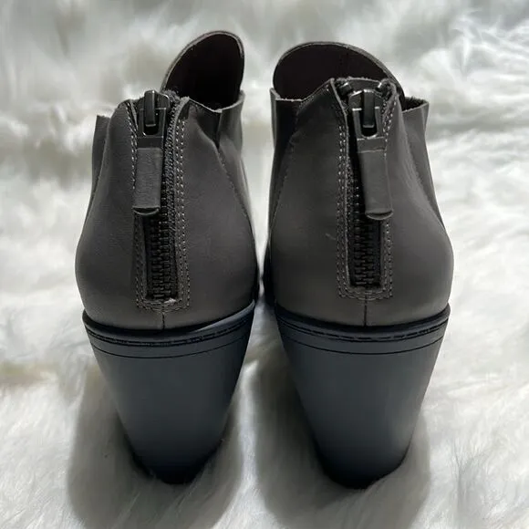 Eileen Fisher Cosmos Bootie Size 10M.  B71