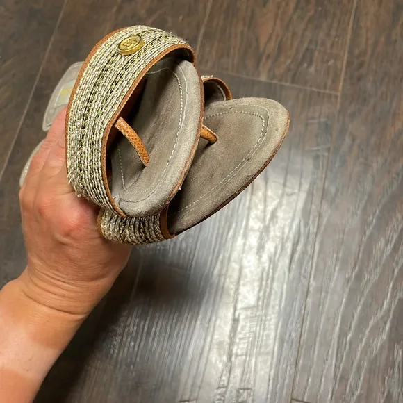 Eric Javits Tan and Gold Woven Slide Sandals