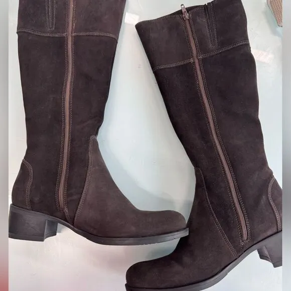EUC La Canadienne woman’s passion boot brown suede Midcalf Boots SZ 7.5