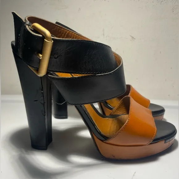 FENDI shoes / FENDI platform heels / colors black / brown sz 38 as is